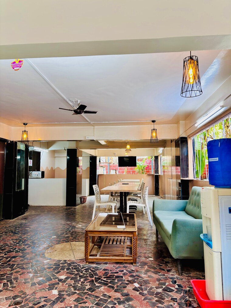 Living Room, andheri east Pg For Boys & Girls In Andheri East 9654461