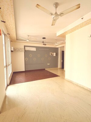 2 BHK Apartment For Rent in H R Buildcon Elite Homz, Sector 77
