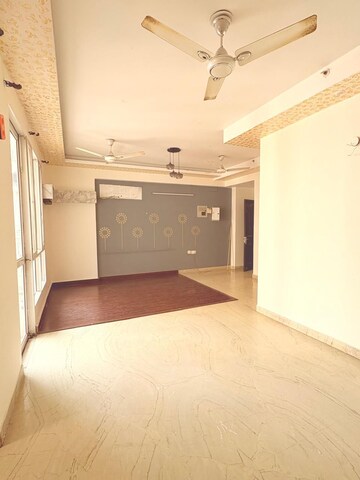 2 BHK Apartment For Rent in H R Buildcon Elite Homz, Sector 77