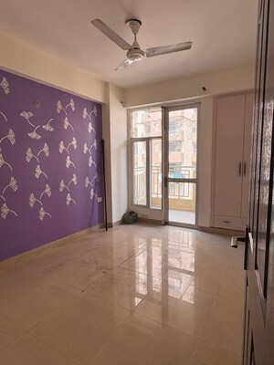 Room in 2 BHK Apartment at H R Buildcon Elite Homz, Sector 77 – for Rent