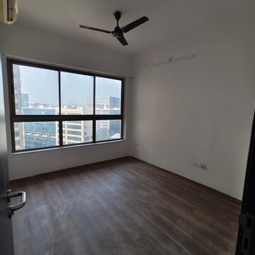 Room in 2 BHK Apartment at L&T Emerald Isle, Budhia Jadhav Wadi – for Rent
