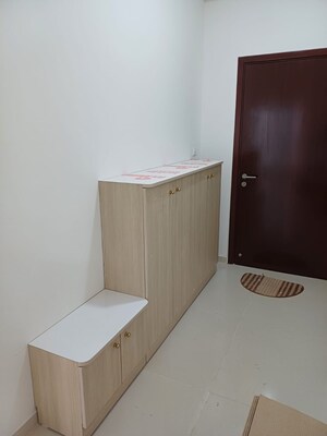 Room in 3.5 BHK Apartment at LnT Raintree Boulevard, Hebbal – for Rent