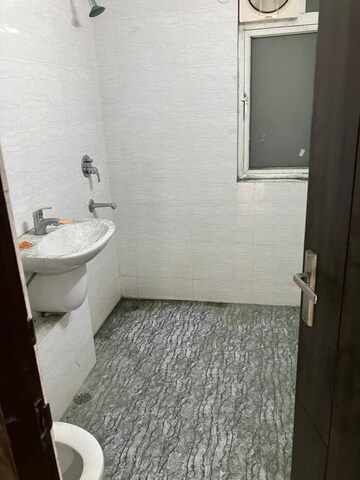 Bathroom in 3 BHK Apartment at Nirala Estate, Tech Zone 4 Greater Noida – for Rent