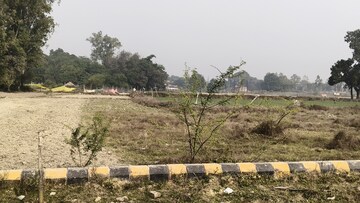  Plot For Sale in Kanpur Road