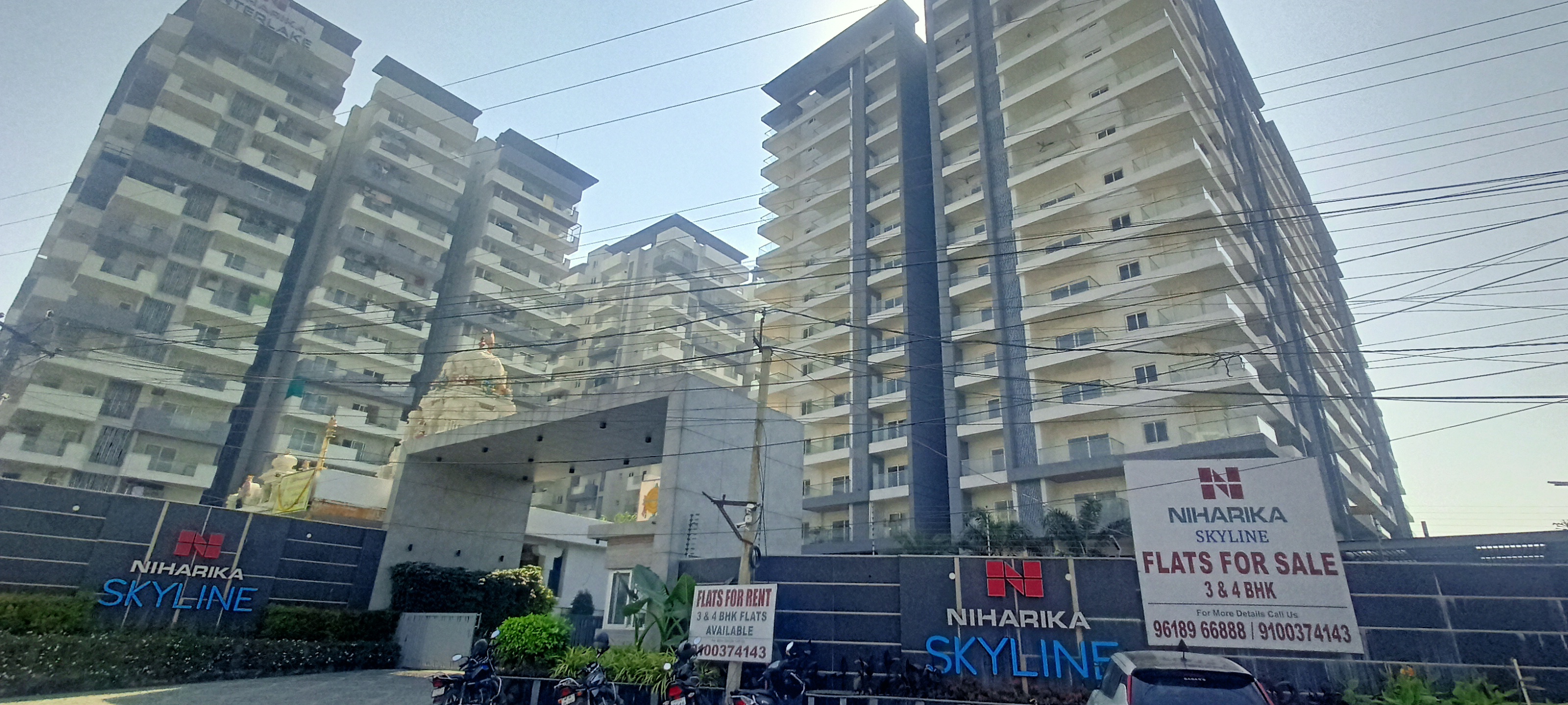 4 BHK + Pooja Room Apartment For Rent in Niharika Skyline