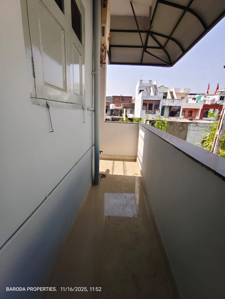 Balcony, subhanpura 2 Bedroom 904 Sq.Ft. Builder Floor In Subhanpura Vadodara 9654667