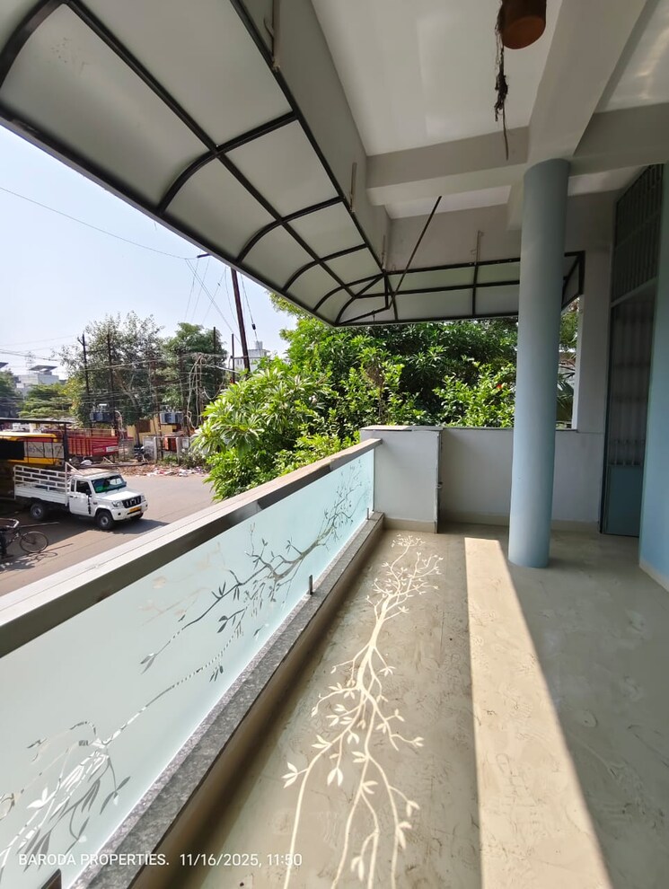 Balcony, subhanpura 2 Bedroom 900 Sq.Ft. Builder Floor In Subhanpura Vadodara 9654591