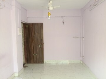 Room in 2 BHK Apartment at Jb Nagar – for Rent