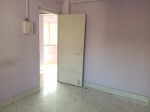 Room in 2 BHK Apartment at Jb Nagar – for Rent