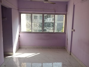 Room in 2 BHK Apartment at Jb Nagar – for Rent