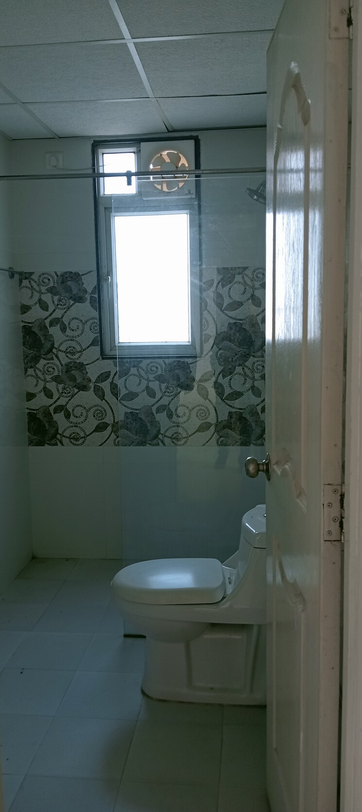 Bathroom, chandra-panorama 3 Bedroom 1950 Sq.Ft. Apartment In Sushant Golf City Lucknow 9654656