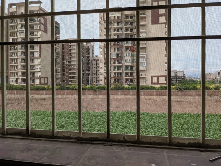 Other, pir machalla 2 Bedroom 1000 Sq.Ft. Builder Floor In Pir Machalla Zirakpur 9654654