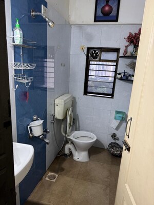 Team Area in 3 BHK Apartment at Umiya Tower, Mulund East – for Sale