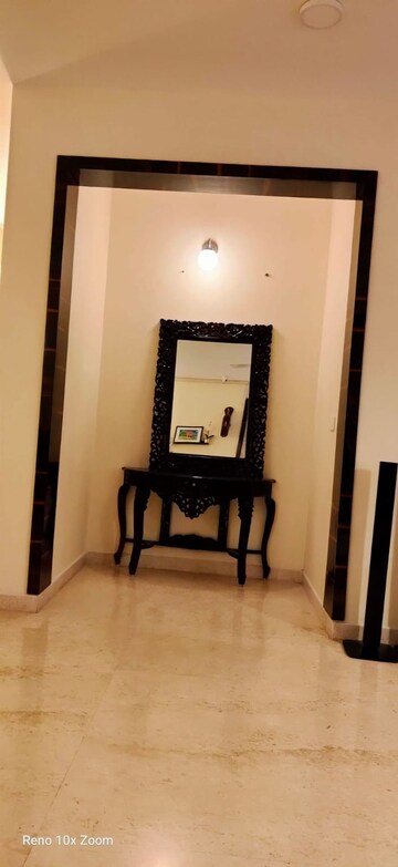 Room in 5 BHK Apartment at K Raheja Corp Quiescent Heights, Madhapur – for Rent