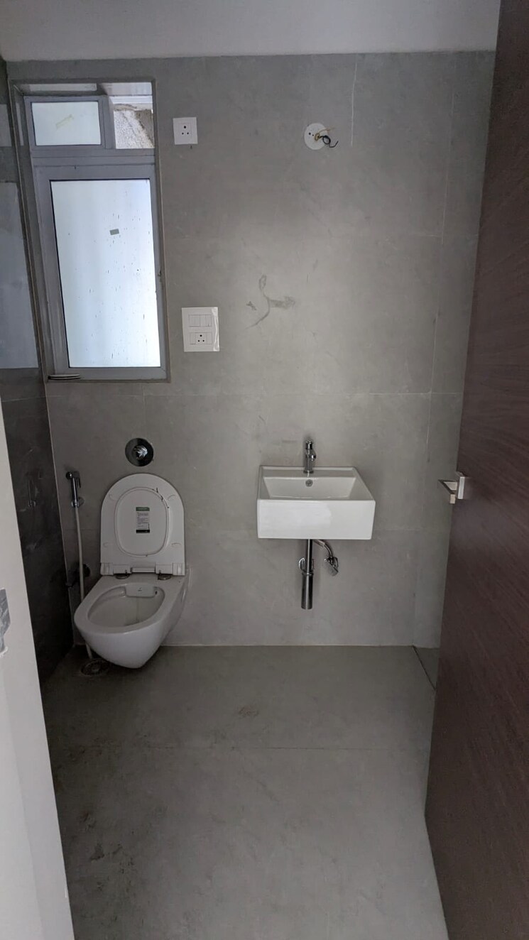 Bathroom, dotom-isle 2 Bedroom 772 Sq.Ft. Apartment In Malad West Mumbai 9654678
