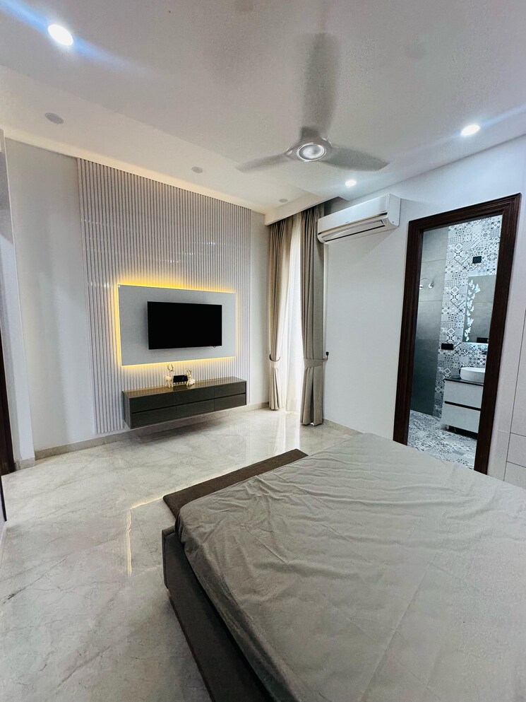 Room, high ground 3 Bedroom 2100 Sq.Ft. Villa In High Ground Zirakpur 9654690