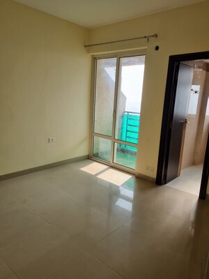 Furnished Amenities in 3 BHK Apartment at Satya The Hermitage, Sector 103 – for Rent