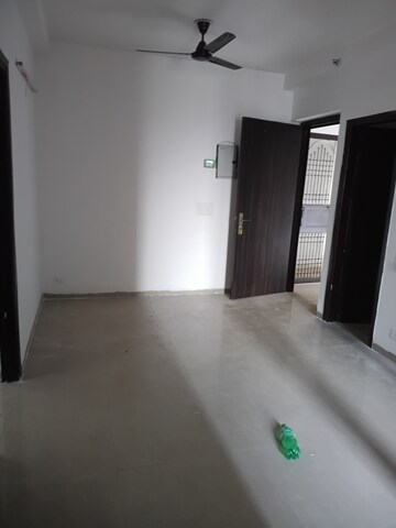 Furnished Amenities in 2 BHK Apartment at Nirala Estate, Tech Zone 4 Greater Noida – for Rent