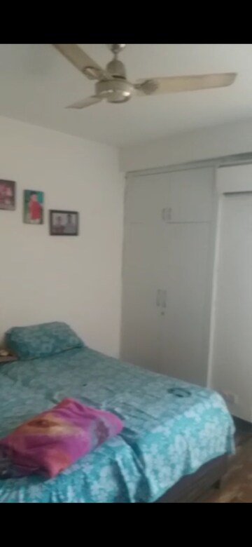 Room in 2 BHK Apartment at Ajnara Le Garden, Sector 16b Greater Noida – for Sale