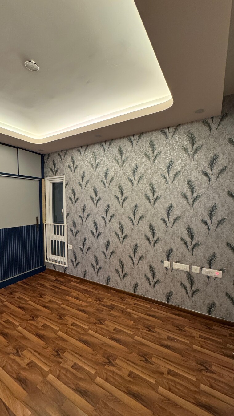 Room, l-t-raintree-boulevard 3 Bedroom 1355 Sq.Ft. Apartment In Hebbal Bangalore 9654724