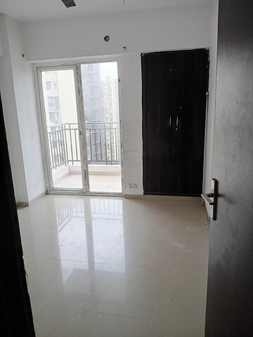 Furnished Amenities in 3 BHK Apartment at Nirala Estate, Tech Zone 4 Greater Noida – for Sale