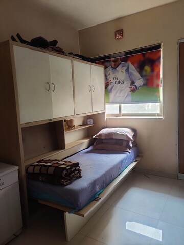 Furnished Amenities in 3 BHK Apartment at Lodha Splendora Platino, Ghodbunder Road – for Sale