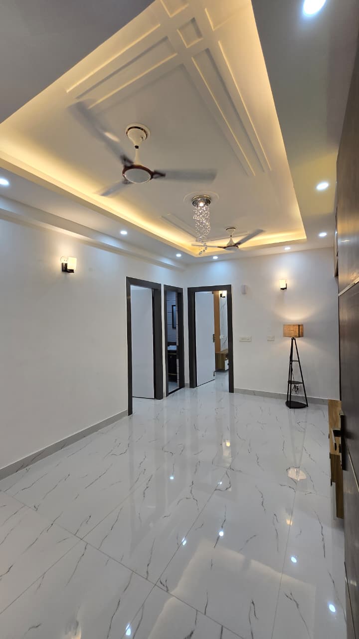 2 BHK + Extra Room Apartment For Sale in Victoryone Central