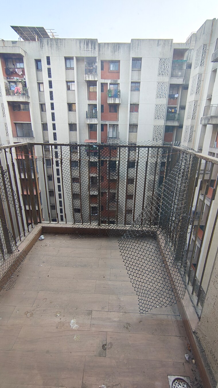 Exterior View, lodha-palava-city-lakeshore-greens 2 Bedroom 920 Sq.Ft. Apartment In Dombivli East Thane 9654795