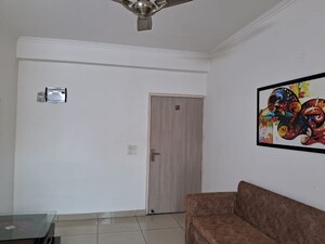 Room in 2 BHK Apartment at Panchsheel Hynish, Sector 1 Greater Noida – for Sale