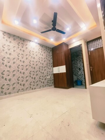 Bedroom in 3 BHK Builder Floor at Dwarka Mor – for Rent