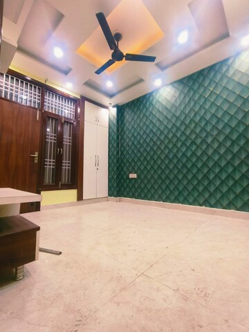 Bedroom in 3 BHK Builder Floor at Dwarka Mor – for Rent