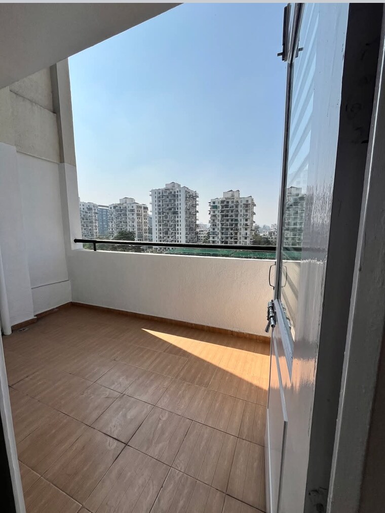 Balcony, rohan-nilay 3 Bedroom 1500 Sq.Ft. Apartment In Aundh Pune 9654856