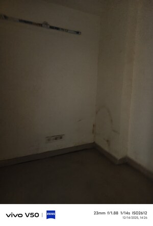 Room in 3.5 BHK Apartment at Sanchar Residency, Raj Nagar Extension – for Sale