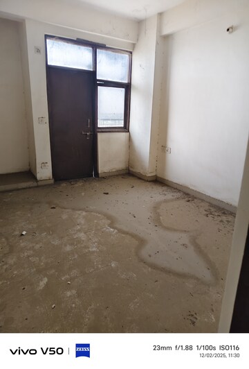 Room in 3.5 BHK Apartment at Sanchar Residency, Raj Nagar Extension – for Sale