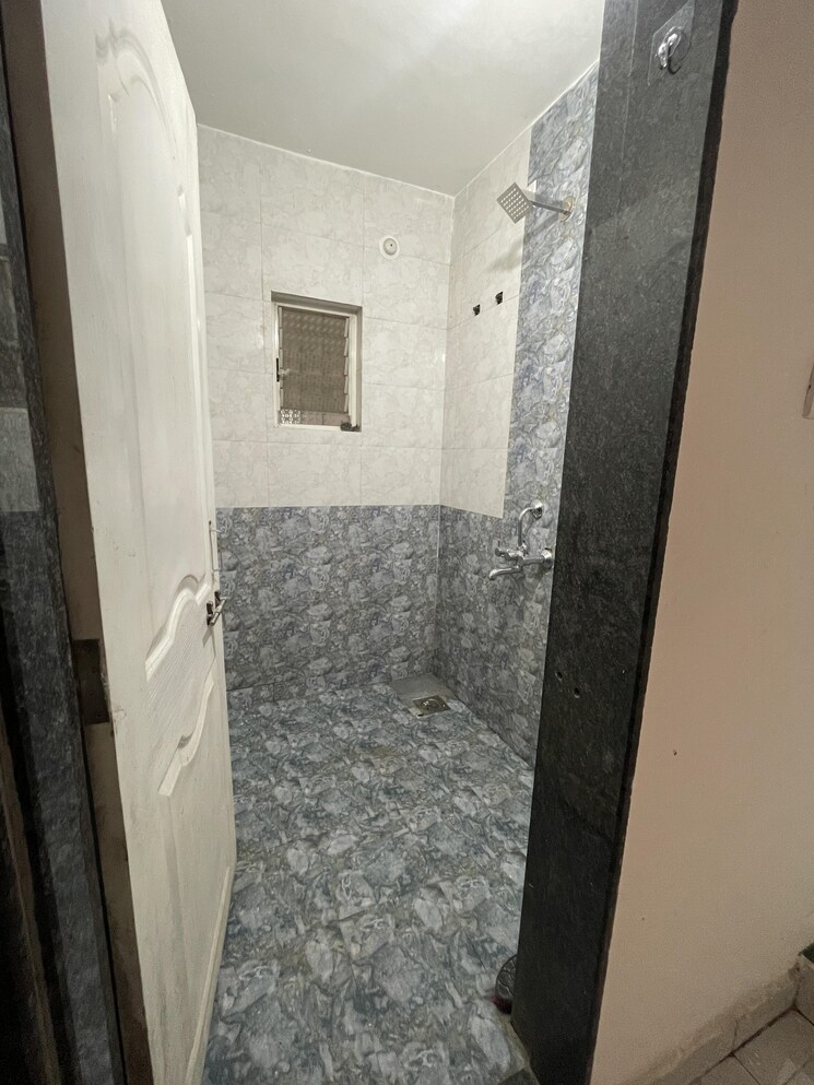 Bathroom, kharadi 1 Bedroom 700 Sq.Ft. Builder Floor In Kharadi Pune 9654949