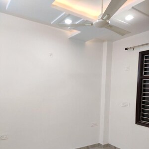 Furnished Amenities in 2 BHK Builder Floor at Subhash Nagar – for Rent