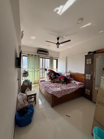 Bedroom in 2 BHK Apartment at Teenmurti Summit, Borivali East – for Rent