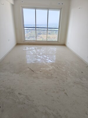 Room in 3 BHK Apartment at L And T Seawoods Residences, Seawoods – for Rent