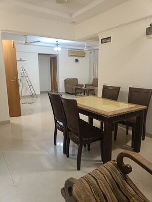 3 BHK Apartment For Rent in Silver Tower, Kandivali East