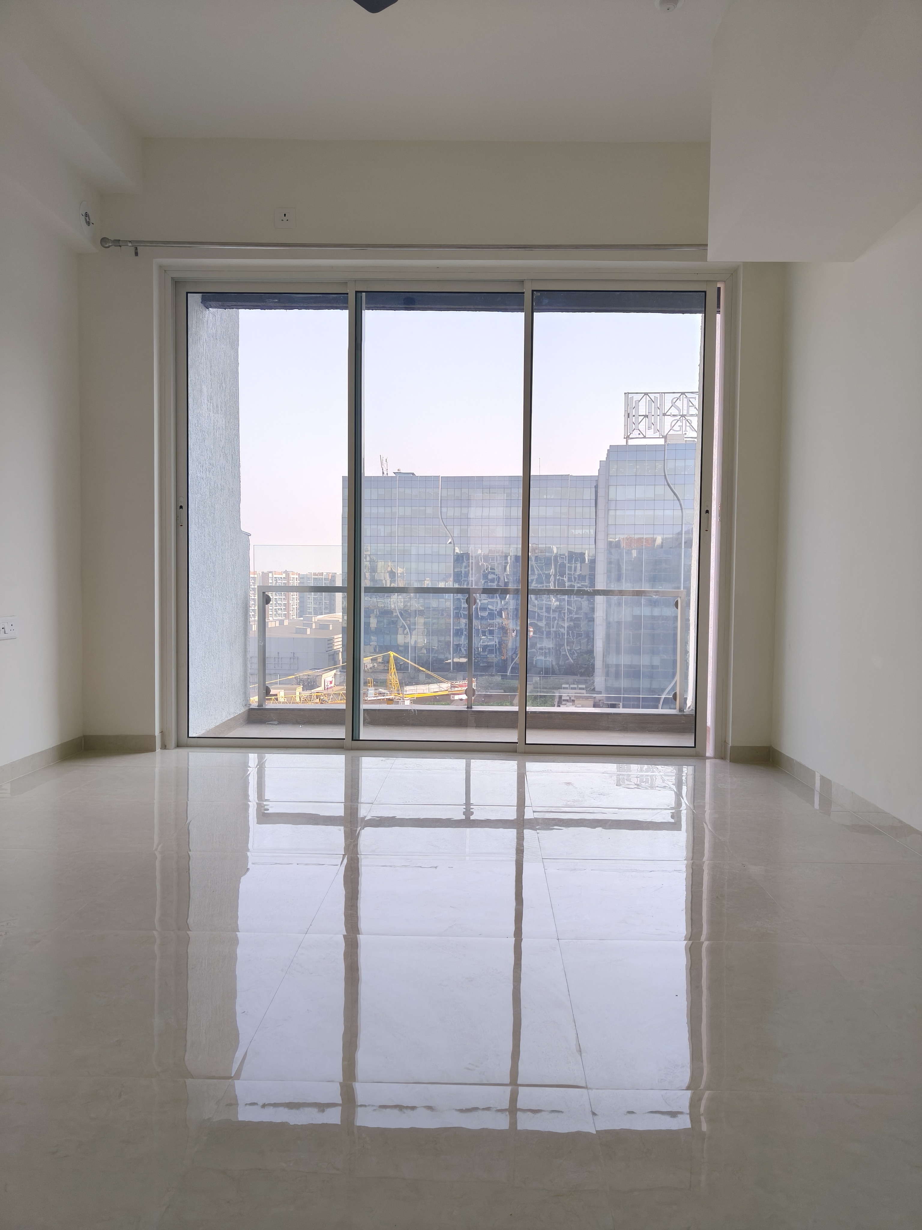 3 BHK 1800 Sq.Ft. Apartment in L And T Seawoods Residences