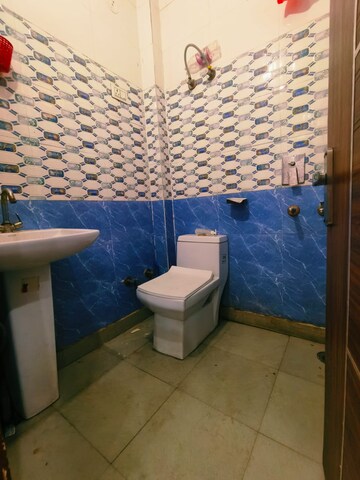 Bathroom in 1 BHK Builder Floor at Dwarka Mor – for Rent