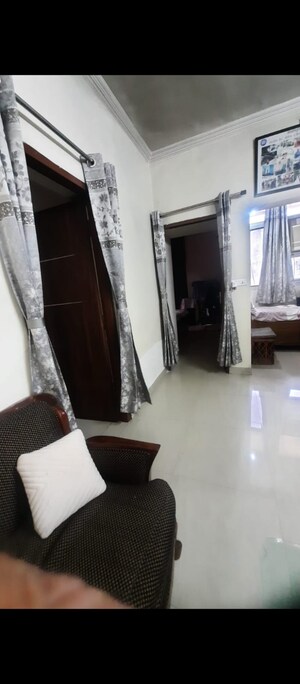 Room in 2 BHK Villa at Sector 4 – for Rent