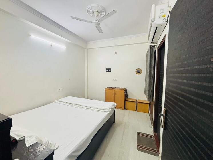 Kitchen, gomti nagar 6+ Bedroom 3000 Sq.Ft. Independent House In Gomti Nagar Lucknow 9655045