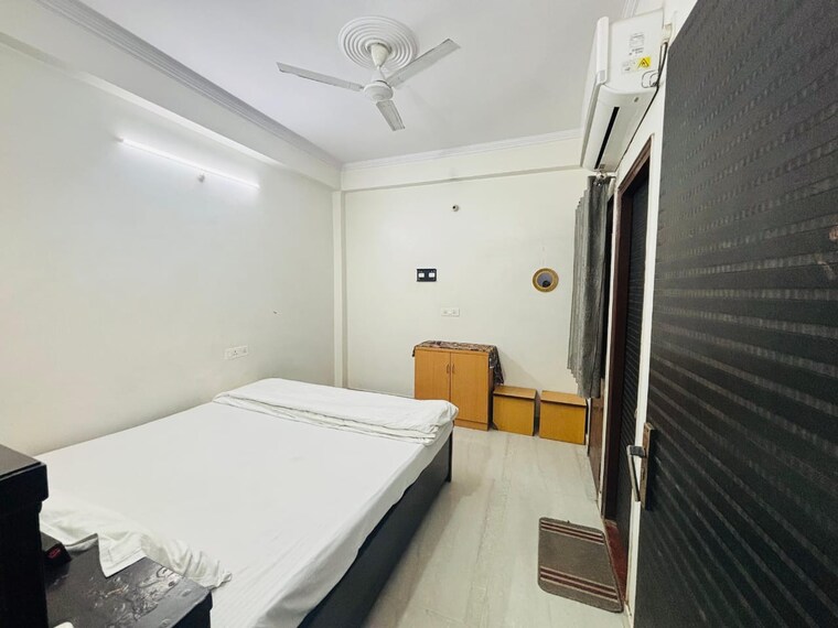 Kitchen, gomti nagar 6+ Bedroom 3000 Sq.Ft. Independent House In Gomti Nagar Lucknow 9655045