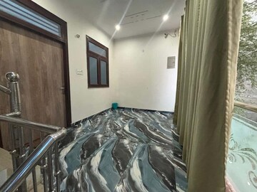 Bedroom in 6+ BHK Independent House at Gomti Nagar – for Rent