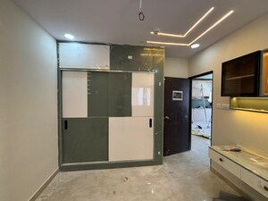 Room in 2 BHK Apartment at Candeur 40, Miyapur – for Rent