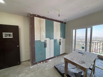 Room in 2 BHK Apartment at Candeur 40, Miyapur – for Rent