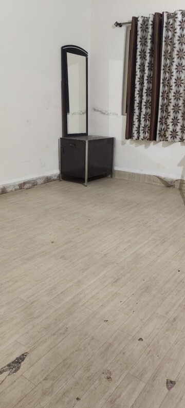 Room in 2 BHK Apartment at Kalagram Society II, Kothrud – for Rent