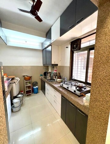 Kitchen in 1.5 BHK Apartment at Rahul Dream A, Bhayandar East – for Rent