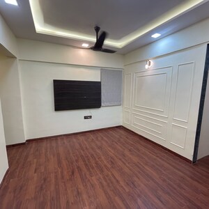 Room in 2 BHK Apartment at Versova – for Rent